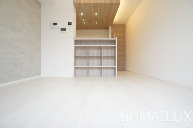 熊本市南区御幸西１丁目のアパートの居間・リビング