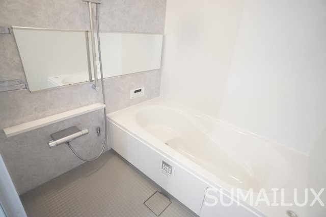 熊本市南区御幸西１丁目のアパートの浴室