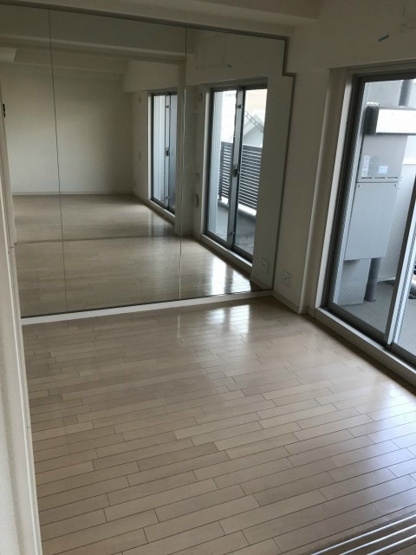 【居間・リビング】エステムプラザ京都河原町通