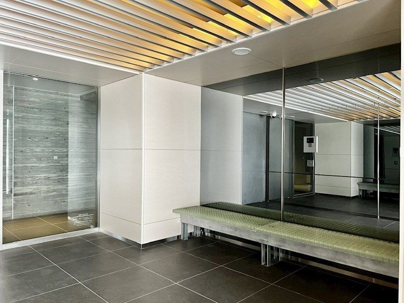 ZOOM中目黒のエントランス