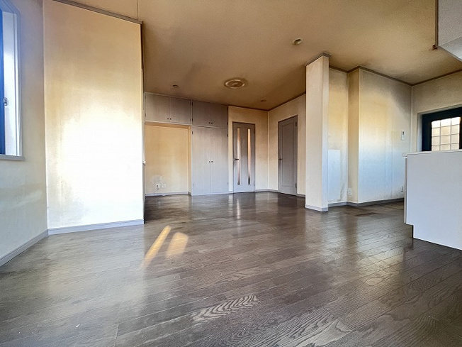 【居間・リビング】 | ◇◆藤沢市鵠沼藤が谷4丁目 中古戸建◆◇