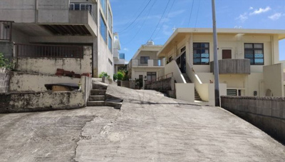 【玄関】 | 寒川戸建て駐車場