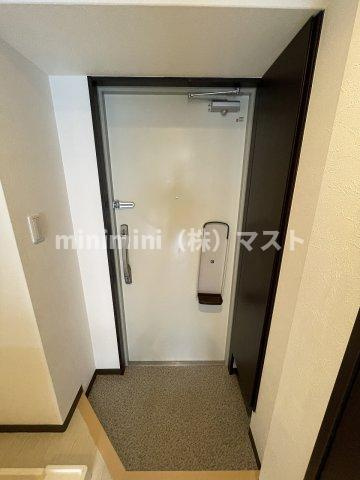 グランパシフィック桜川南の玄関