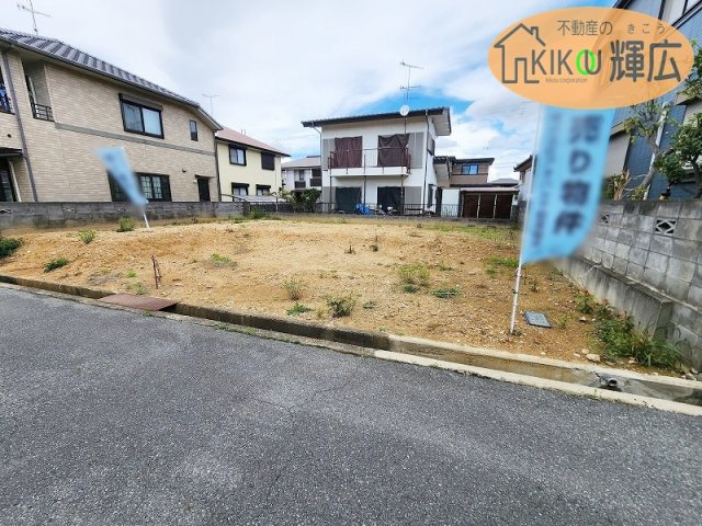 加古川市山手2丁目　土地の前面道路含む現地写真