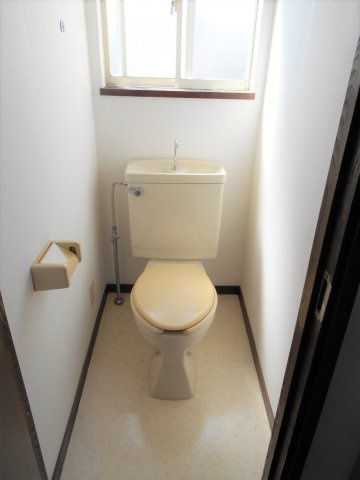 荒木邸のトイレ|各階にトイレあり☆