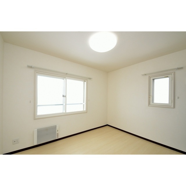 シャルールの洋室