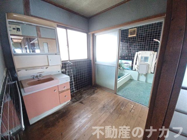宇城市小川町新田出の中古一戸建の脱衣所