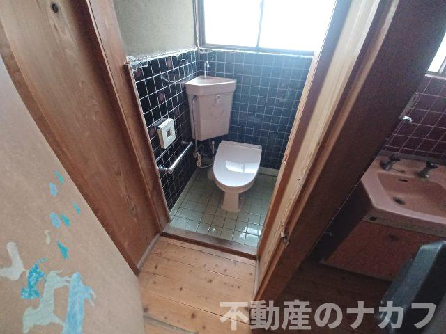 宇城市小川町新田出の中古一戸建のトイレ