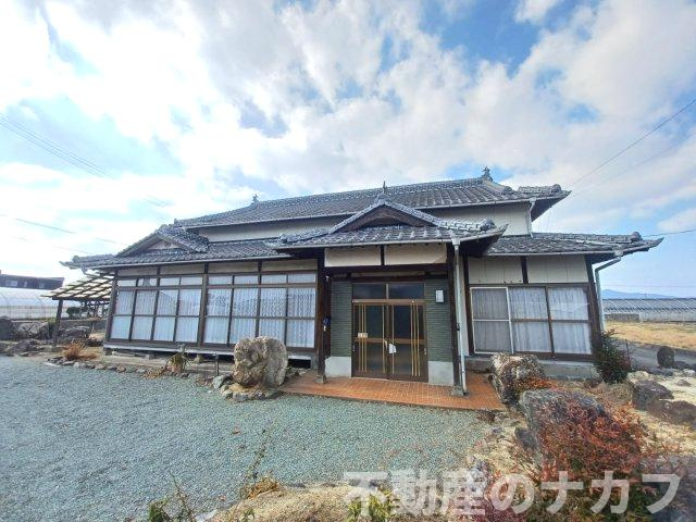 宇城市小川町新田出の中古一戸建の外観