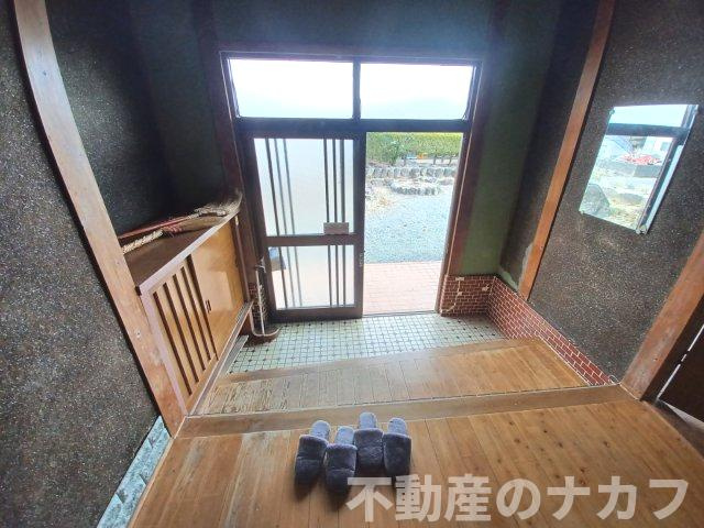 宇城市小川町新田出の中古一戸建の玄関