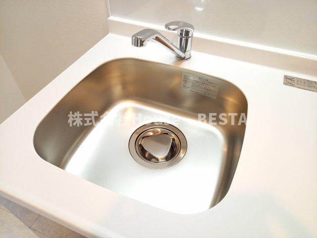 エステムコート神戸湊町のキッチン