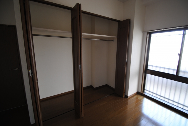 久留米市津福本町の賃貸マンションの収納