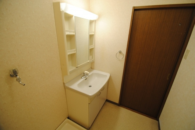 久留米市津福本町の賃貸マンションの独立洗面台