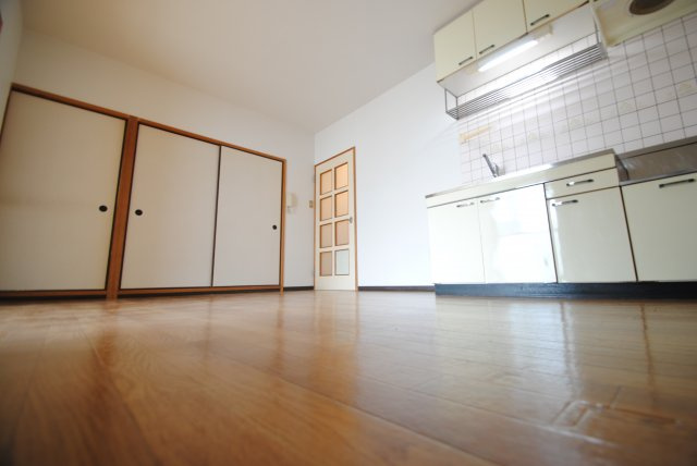 イーストハイツ高崎の居間・リビング