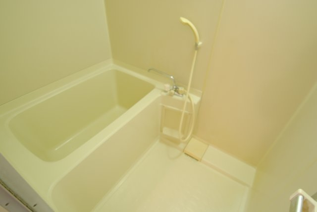 イーストハイツ高崎の浴室