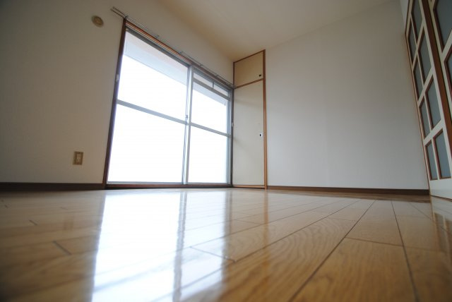 イーストハイツ高崎の洋室