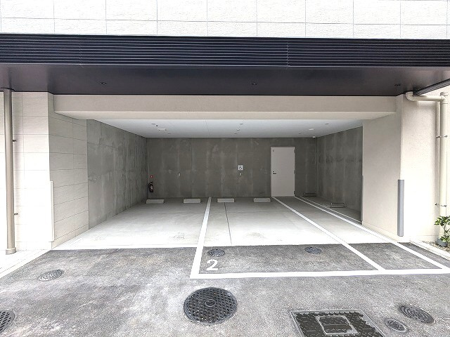 Opus Residence上野元浅草の設備|平置駐車場
