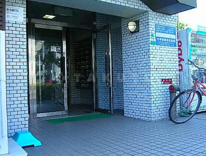 コート東三国のエントランス