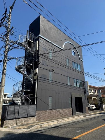 老司ビルの外観
