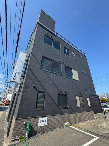 老司ビルの外観