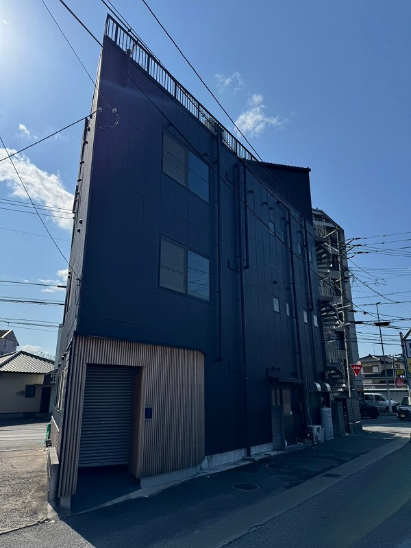 老司ビルの外観