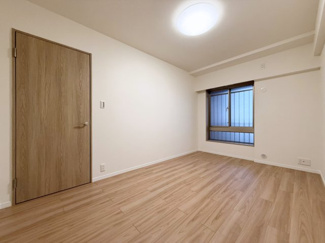 【洋室】 | エルフォレスト　ガーデンウィング棟 | 落ち着いた色調の洋室です