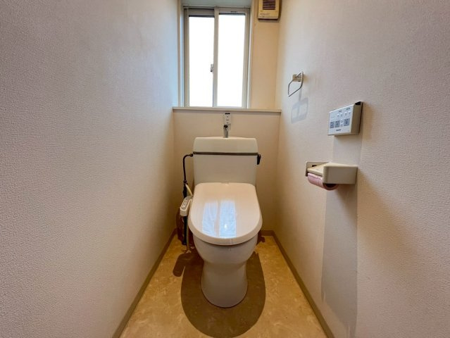 和歌山市栄谷・中古戸建・115732のトイレ