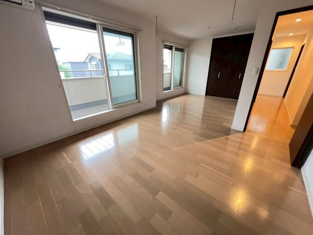 和歌山市栄谷・中古戸建・115732の洋室