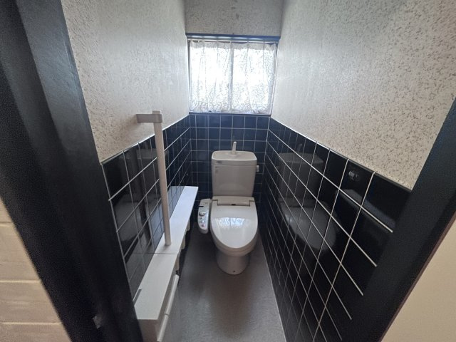 和歌山市中島・中古戸建・115687のトイレ