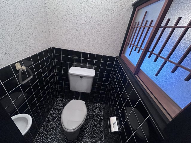 和歌山市中島・中古戸建・115687のトイレ