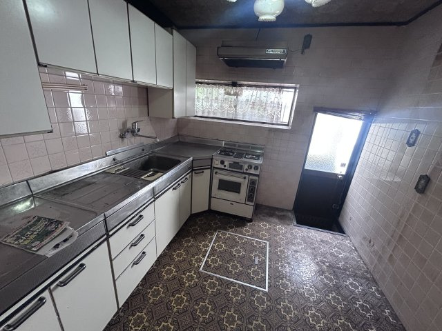 和歌山市中島・中古戸建・115687のキッチン