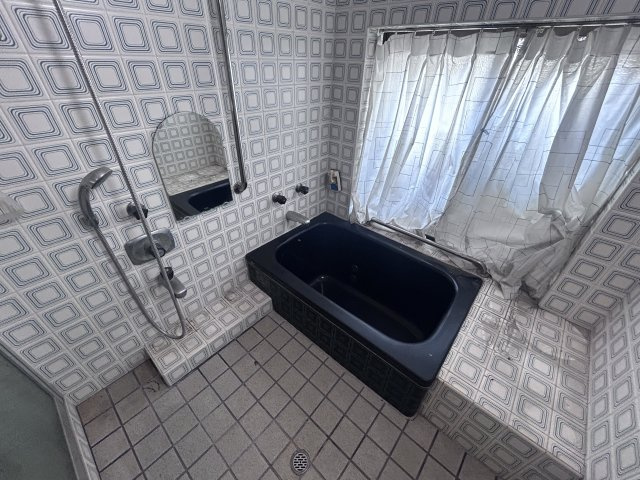 和歌山市中島・中古戸建・115687の浴室