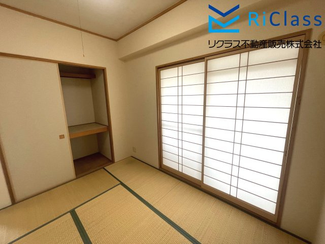 パルメーラ板宿の和室|フローリングだけでなく、和室もあります
押入れ収納あります