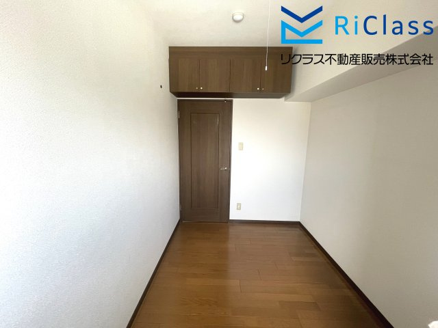 パルメーラ板宿の洋室|使い勝手のいい洋室です