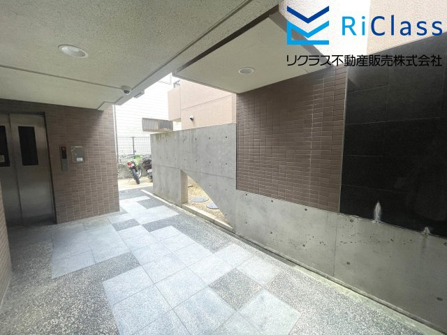 パルメーラ板宿のエントランス|エレベーターあります