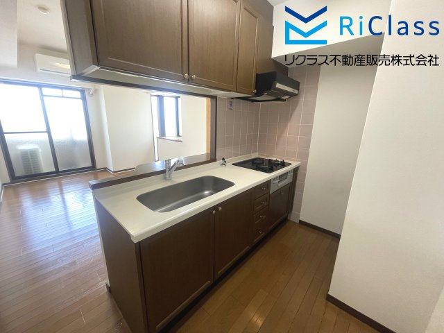 パルメーラ板宿のキッチン|きれいなキッチンです
収納あります