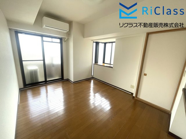 パルメーラ板宿の居間・リビング|使いやすいリビングです