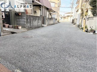 【前面道路含む現地写真】 | 前面道路は交通量が少なく安心です♪