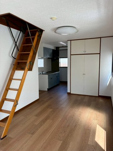 【居間・リビング】