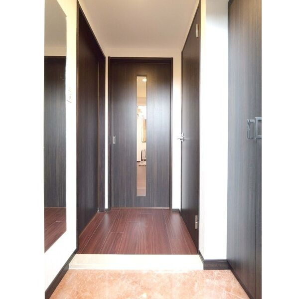 プレジオ長田の玄関