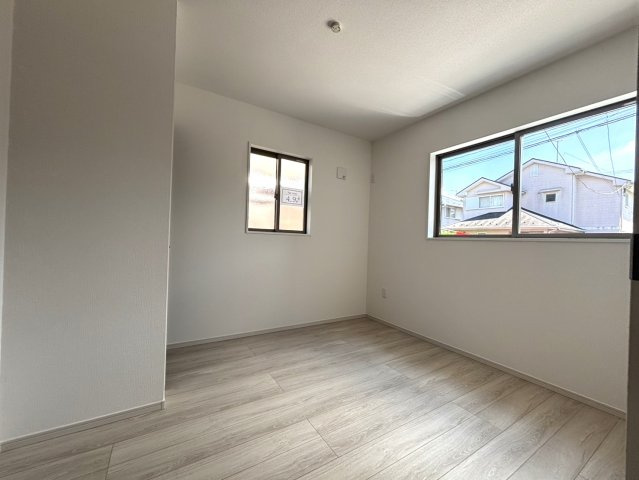 北葛飾郡松伏町　ゆめみ野東3丁目　新築戸建　全1棟の洋室|使い勝手のいい洋室です