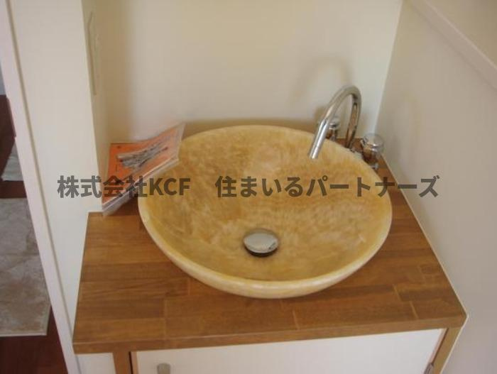 R-BOX tsubukuⅠの独立洗面台|独立洗面台で身支度をすべて済ませてしまいましょう