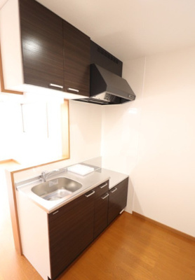 【キッチン】 | ビオス広川B棟 | コンパクトなキッチンで掃除もラクラク
