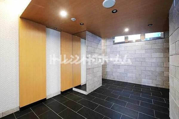 エスリードレジデンス大阪福島サウスフラッツのエントランス|選べる家電プランあり！！