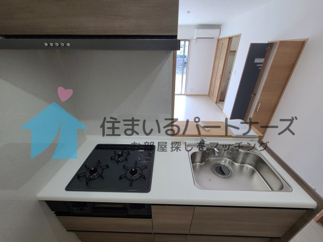 エスカレント広川のキッチン|コンパクトなキッチンで掃除もラクラク