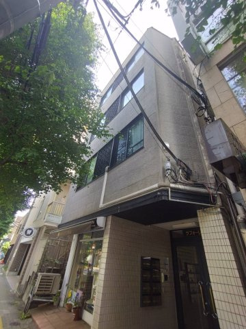 ラフォーレ白山の外観