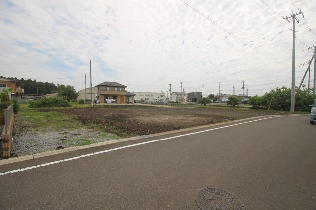 小山市粟宮　全3区画の外観|分譲地西側より（2025年6月撮影）