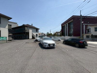 【駐車場】 | ボックスツリーハウス5