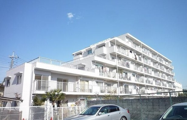 仲介手数料無料　サンコート所沢の外観