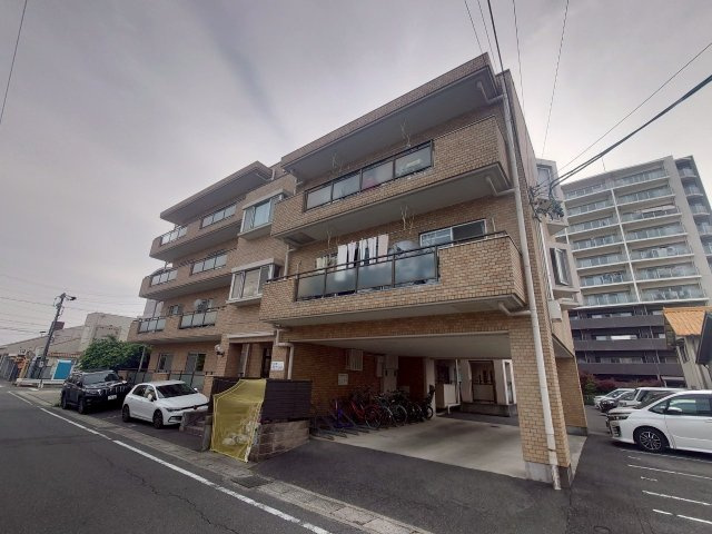 山之手丸太マンションの外観